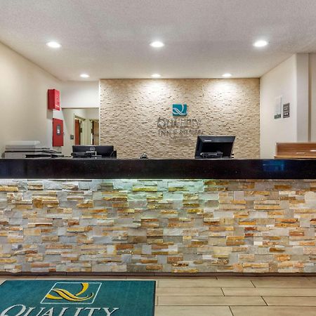 Quality Inn & Suites Lakewood - Denver Southwest Екстер'єр фото