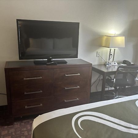 Quality Inn & Suites Lakewood - Denver Southwest Екстер'єр фото