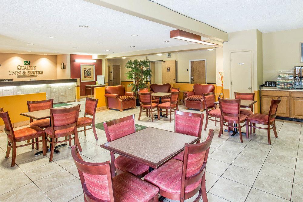 Quality Inn & Suites Lakewood - Denver Southwest Екстер'єр фото