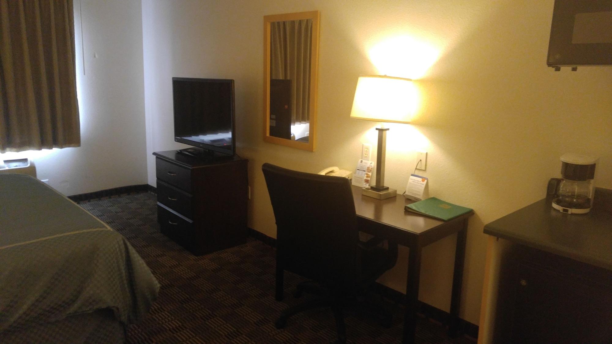 Quality Inn & Suites Lakewood - Denver Southwest Екстер'єр фото
