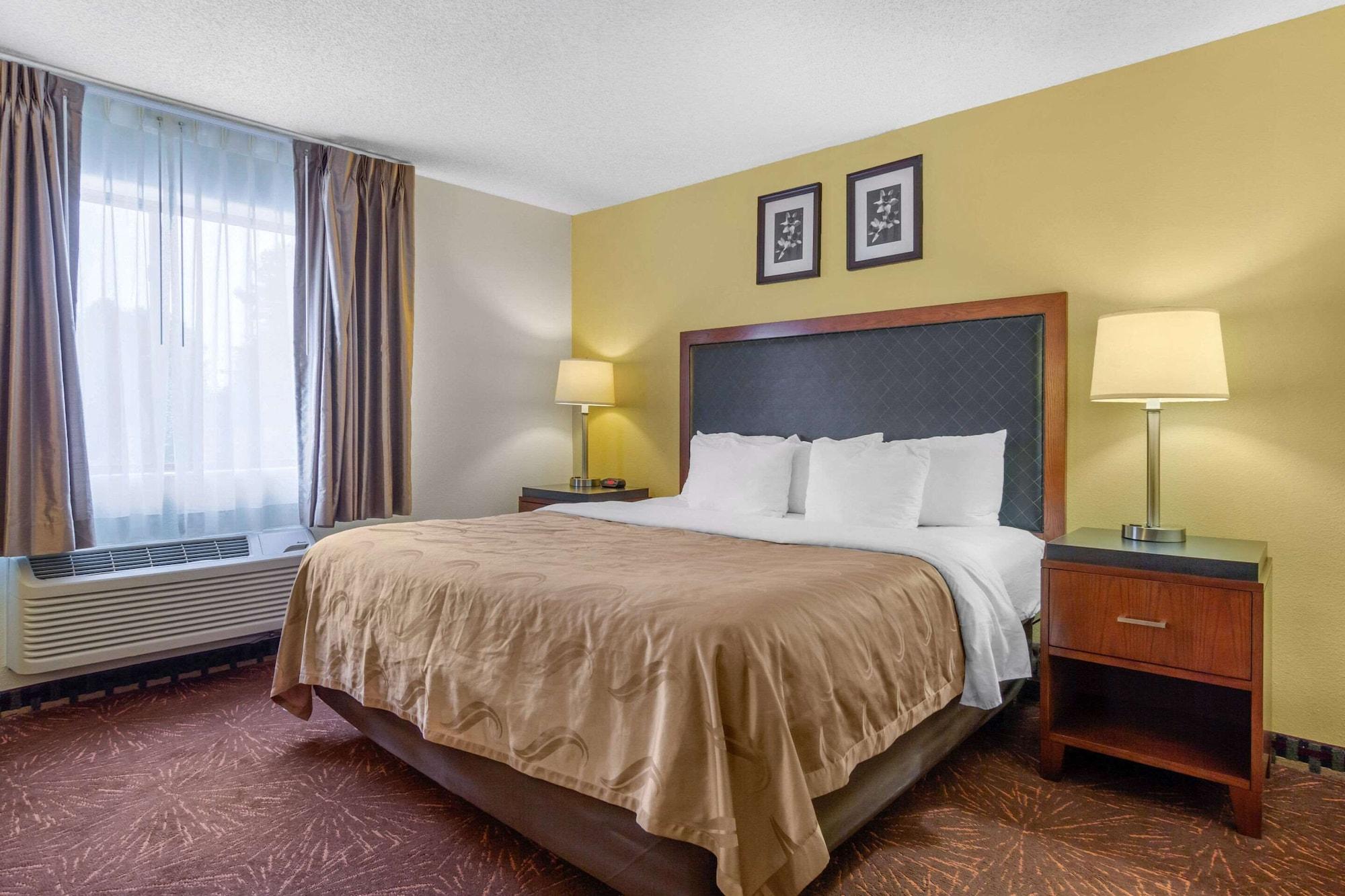 Quality Inn & Suites Lakewood - Denver Southwest Екстер'єр фото