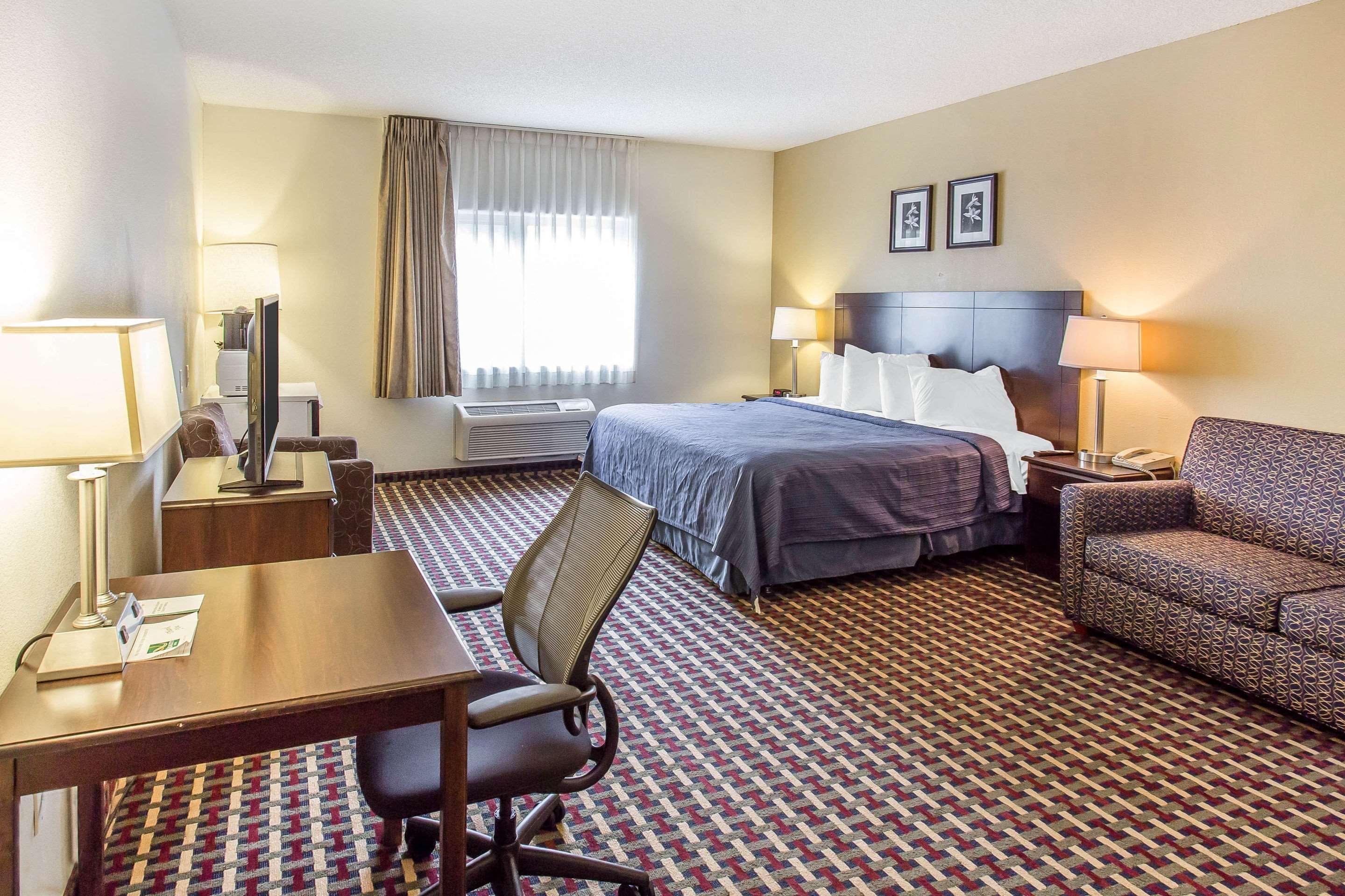 Quality Inn & Suites Lakewood - Denver Southwest Екстер'єр фото