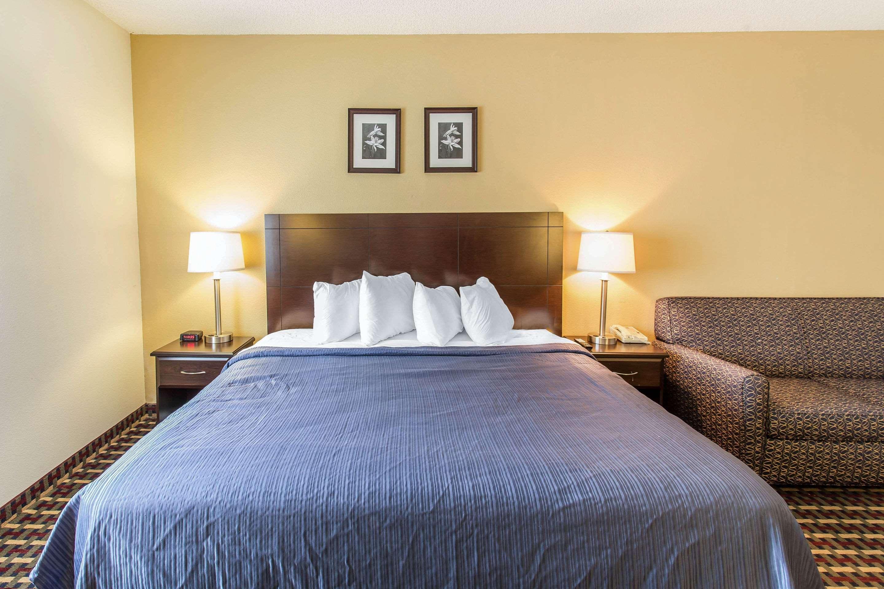 Quality Inn & Suites Lakewood - Denver Southwest Екстер'єр фото