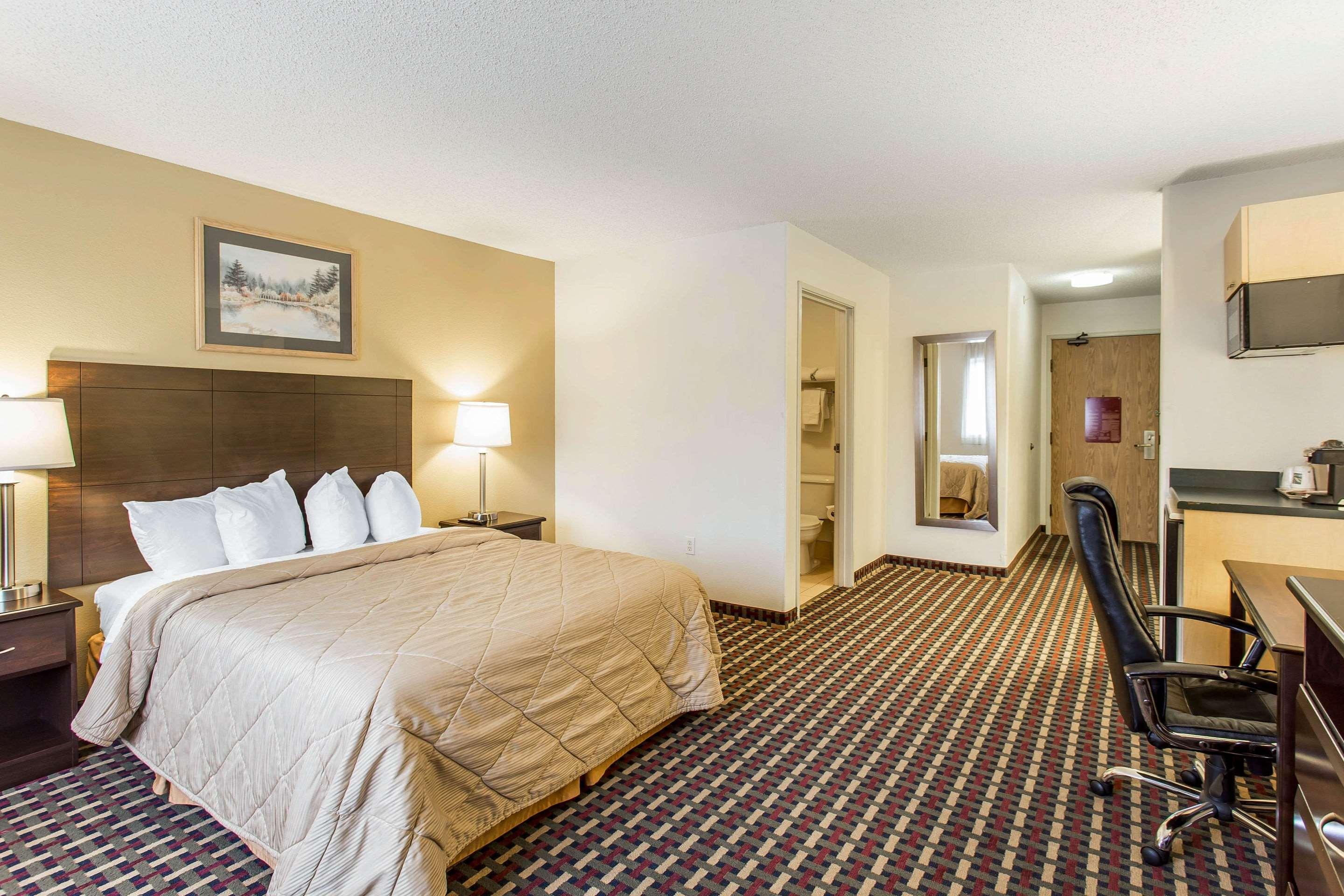 Quality Inn & Suites Lakewood - Denver Southwest Екстер'єр фото