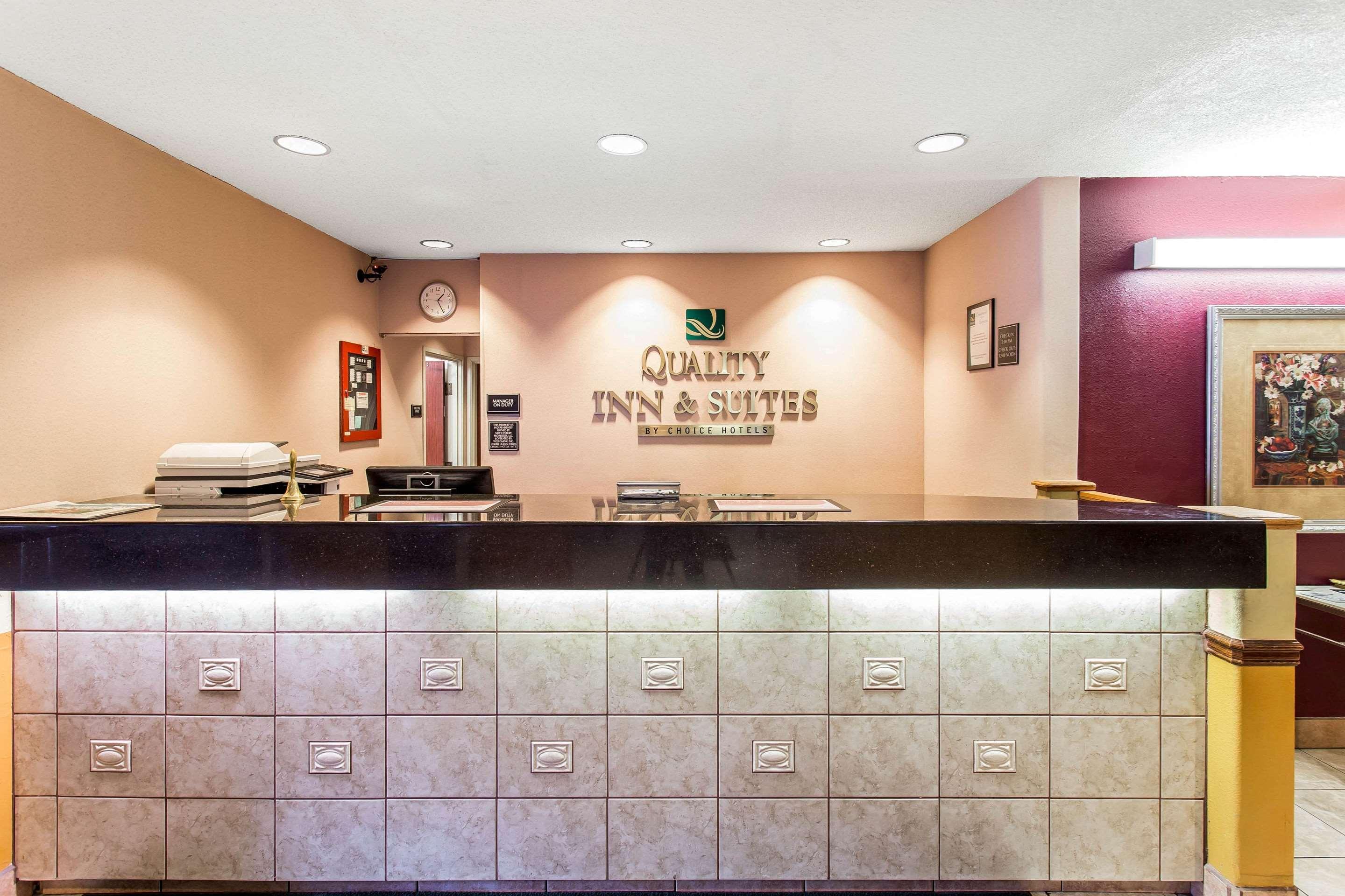 Quality Inn & Suites Lakewood - Denver Southwest Екстер'єр фото