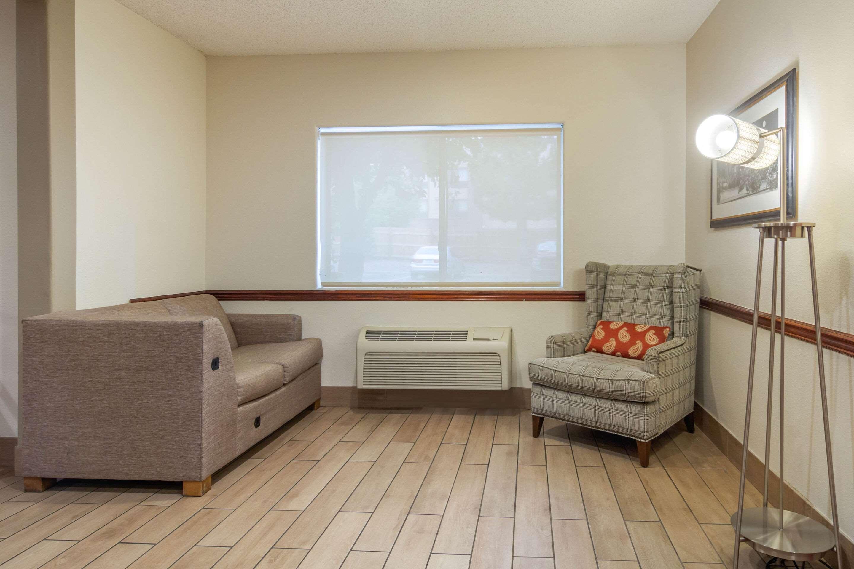 Quality Inn & Suites Lakewood - Denver Southwest Екстер'єр фото