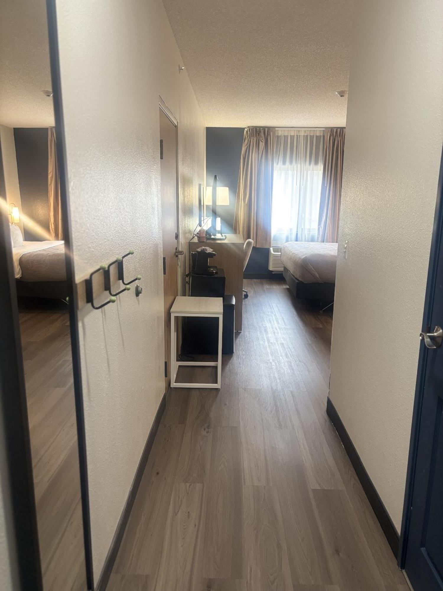 Quality Inn & Suites Lakewood - Denver Southwest Екстер'єр фото