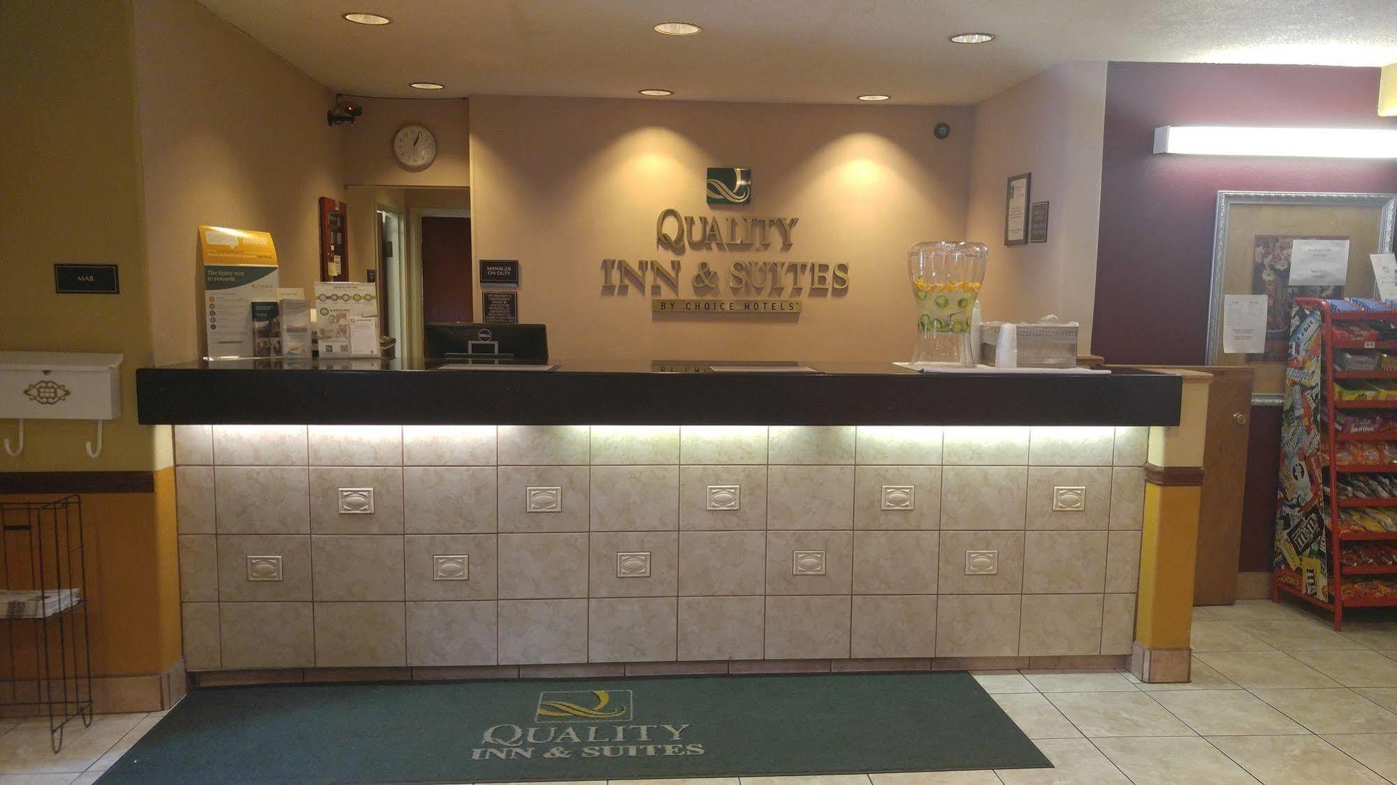 Quality Inn & Suites Lakewood - Denver Southwest Екстер'єр фото